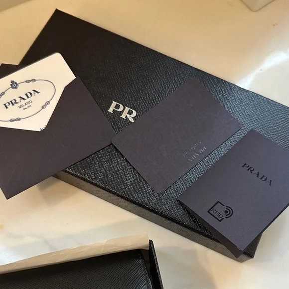 Prada Black Wallet with Gold Logo - Picture 14 of 14
